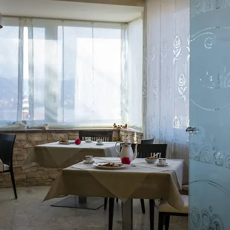 Queen Daisy 3* Castellammare di Stabia