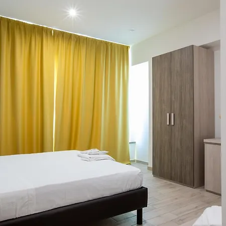 Queen Daisy Castellammare di Stabia